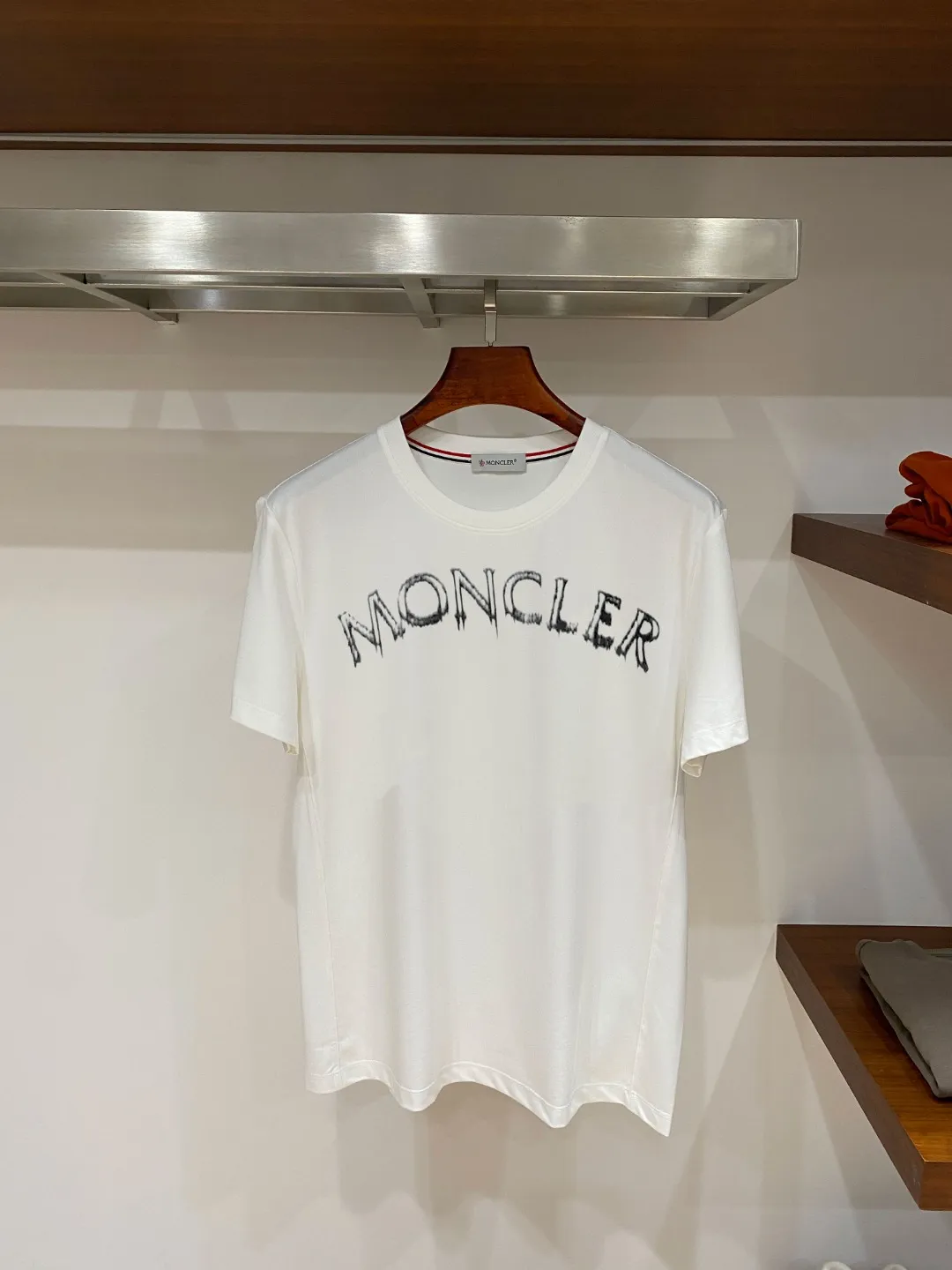 Moncler T 26s New Arrival Supima 210 ， ， + ， ， ， ， ， Breathable， ！ ， ， ，Series ， 5 ， ， 100 ， 1% . Versatile， 。 Breathable， ：White// /Light Green /Khaki / /Black Sizes：M-3XL Size ：178-130 L